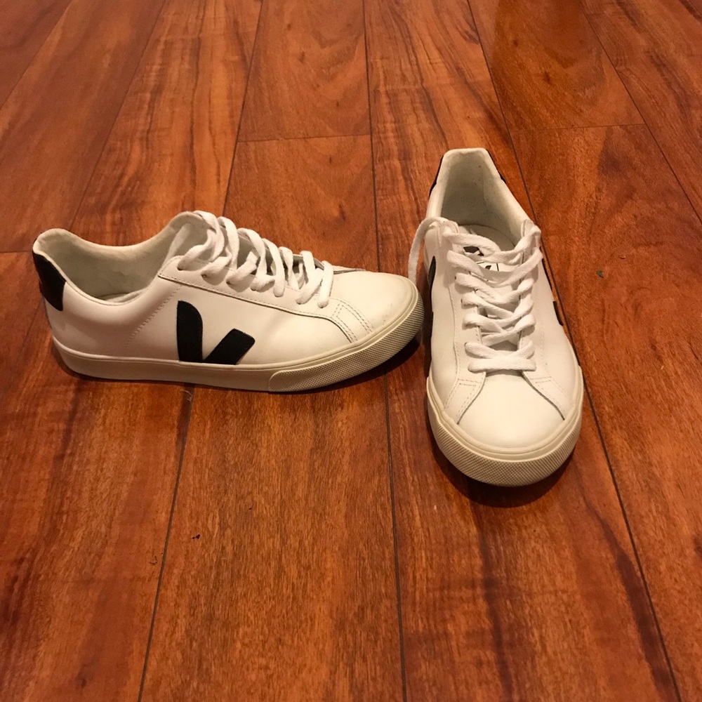 Veja Sneakers size 10 women